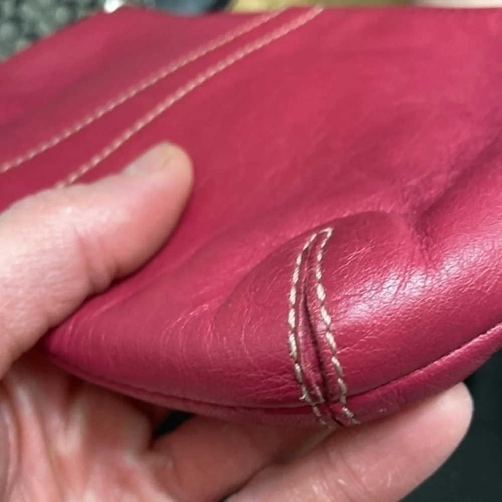 Coach vintage y2k pink leather soho wristlet mini bag